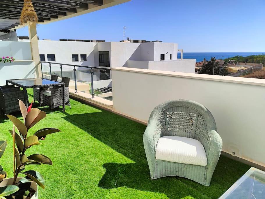 Apartamento Atico Con Piscina, Golf, Vistas Al Mar Torre de Benagalbon Exterior foto