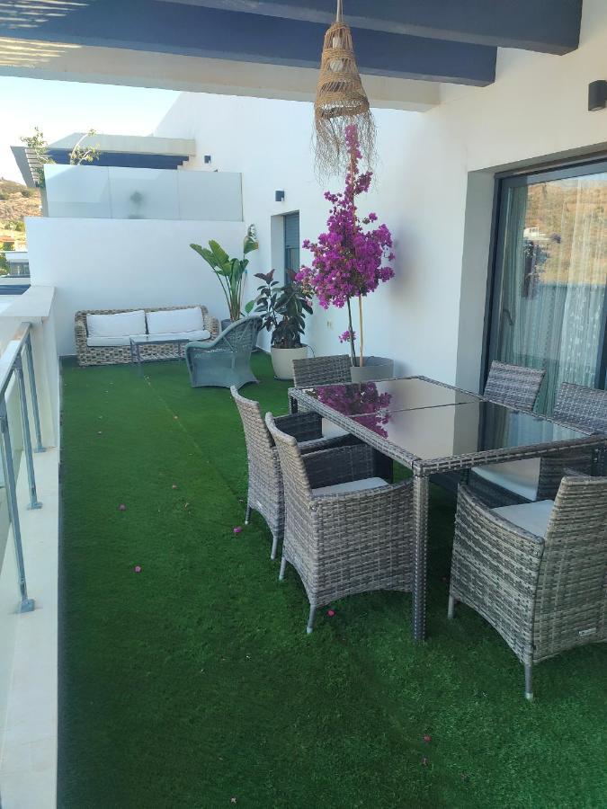 Apartamento Atico Con Piscina, Golf, Vistas Al Mar Torre de Benagalbon Exterior foto